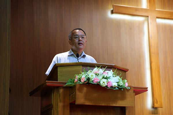 华东神学院举行2018年毕业感恩礼拜暨毕业典礼 华东神学院举行2018年毕业感恩礼拜暨毕业典礼